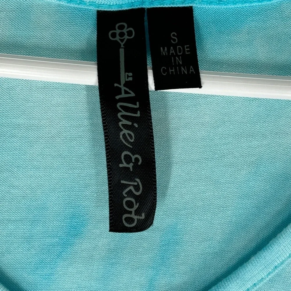 Allie & Rob Aqua and White Tie Dye Split Short-Sleeve Tee Shirt Womens Small NWT